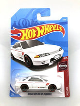 Load image into Gallery viewer, 2019 Hot Wheels 1/64 NISSAN SKYLINE GT-R RS Collector Edition